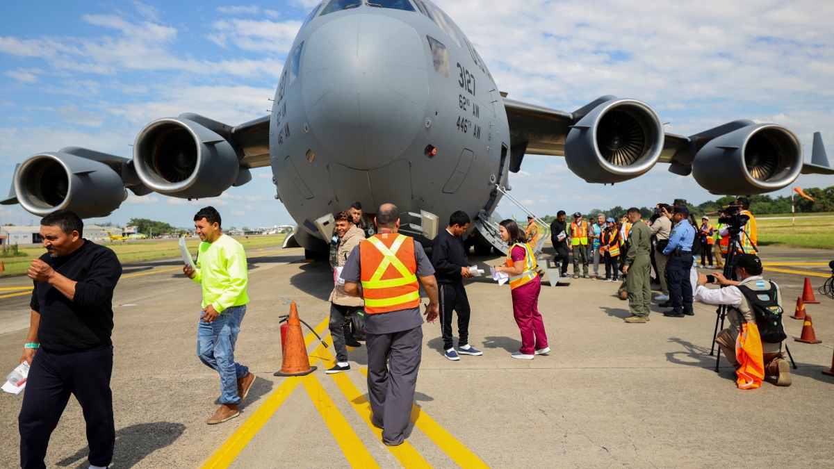 deportation flight